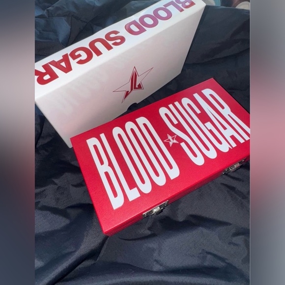 Jeffree Star ‘BLOOD SUGAR’ palette